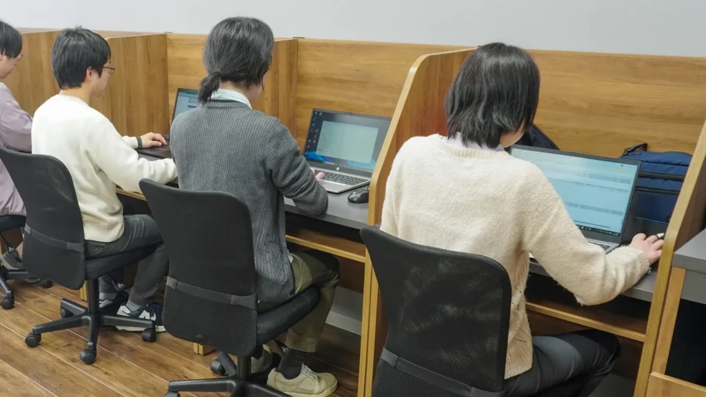 【就労移行支援】コミュニケーションから生活習慣まで、就職の土台を整えるCASTコミュニティルーム 【就労移行支援】コミュニケーションから生活習慣まで、就職の土台を整えるCASTコミュニティルーム